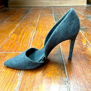 Banana Republic Gray Felt Pumps Size 7
